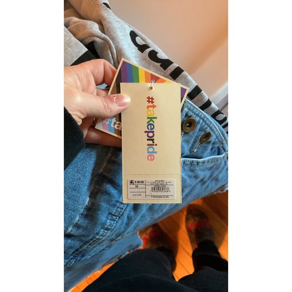 PRIDE Denim Shortalls Overalls Light Wash Rainbow Straps - Picture 3 of 3